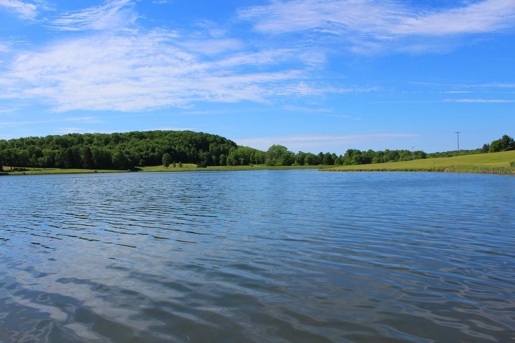 Alpine Lake Resort Terra Alta Екстериор снимка