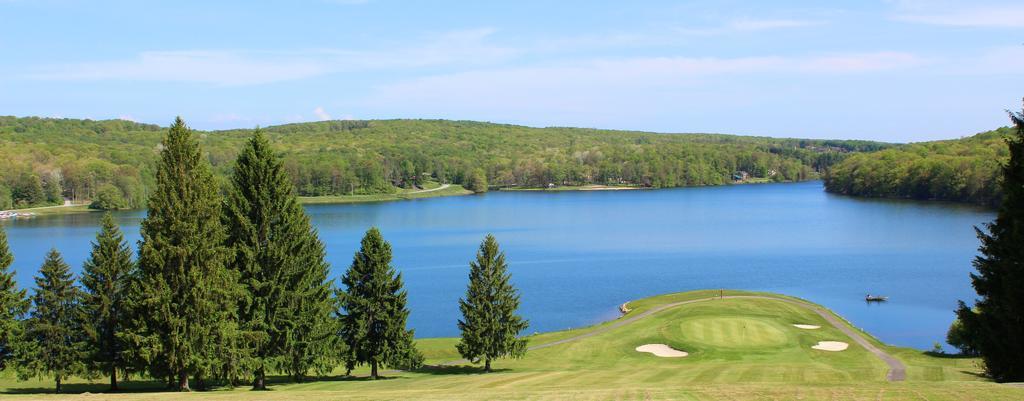 Alpine Lake Resort Terra Alta Екстериор снимка