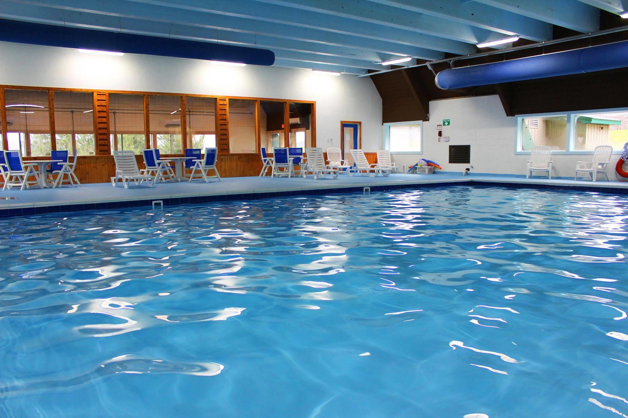 Alpine Lake Resort Terra Alta Екстериор снимка